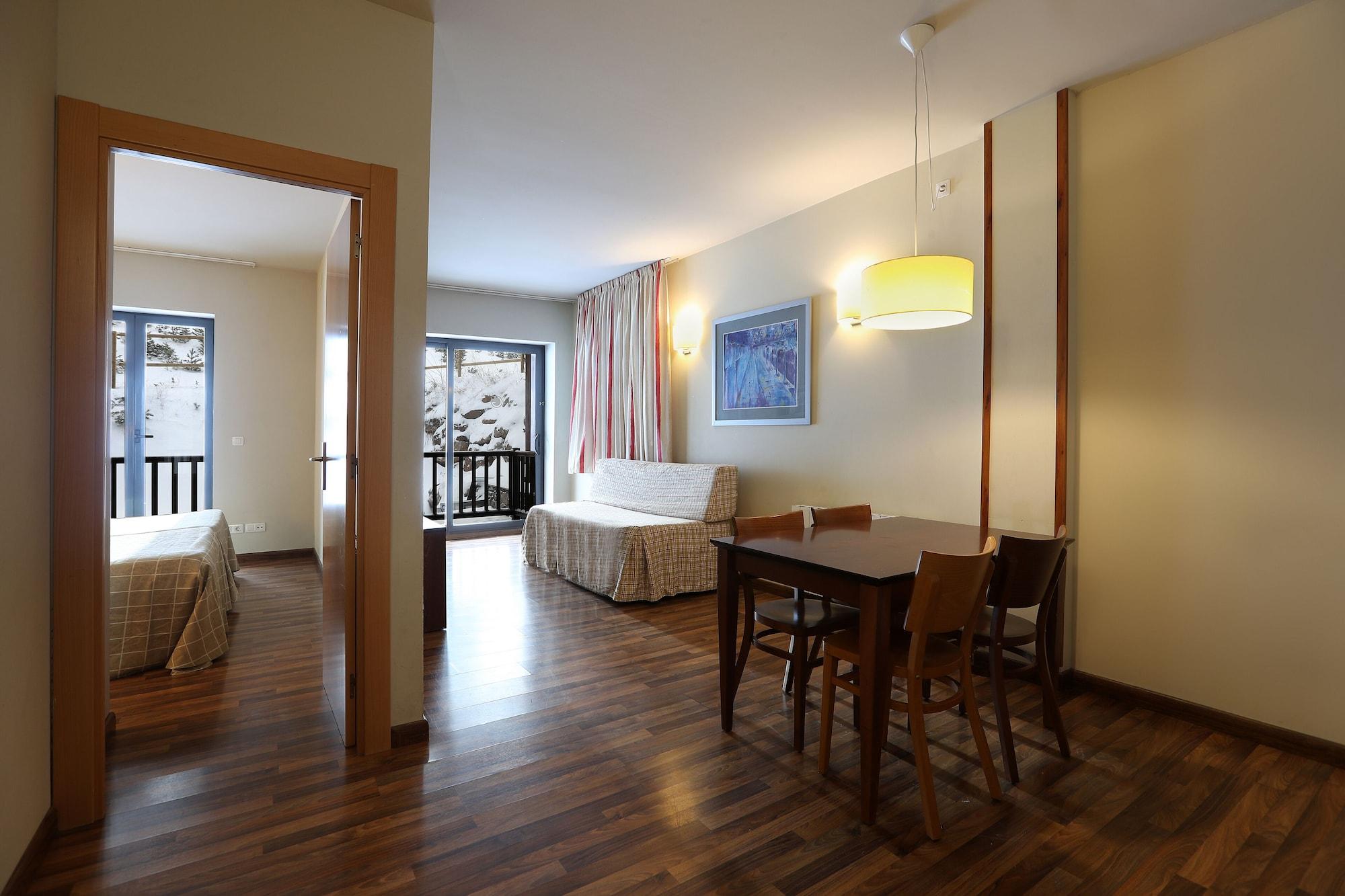Guitart La Molina Aparthotel & Spa Εξωτερικό φωτογραφία